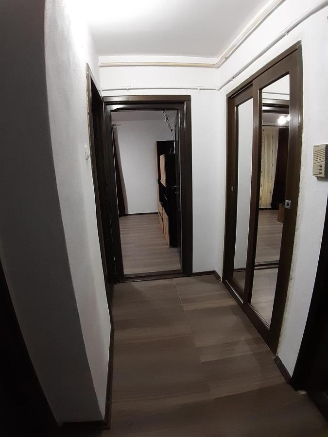 Apartament Confortabil In Târgu Jiu Εξωτερικό φωτογραφία
