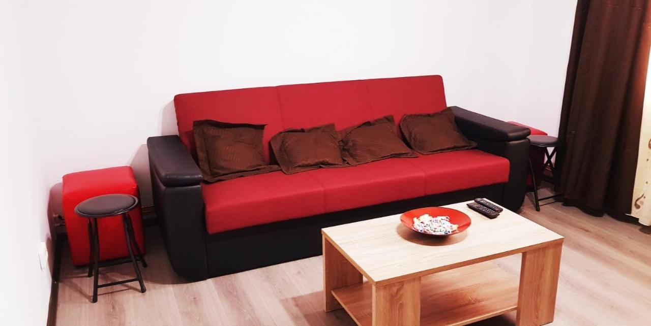Apartament Confortabil In Târgu Jiu Εξωτερικό φωτογραφία